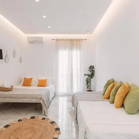 Dibellee Mykonos Гластрос