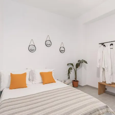 Dibellee Mykonos