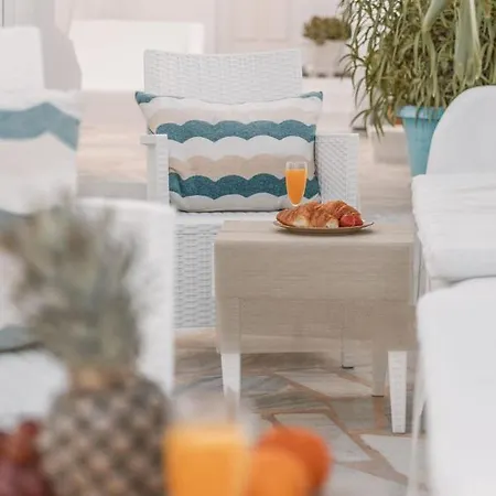 Dibellee Mykonos Glastros (Mykonos)