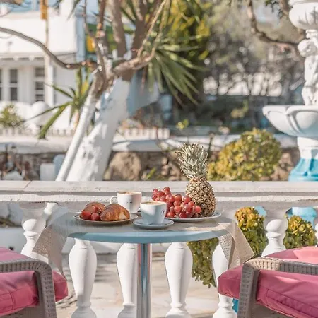 Dibellee Mykonos Apartahotel 3*