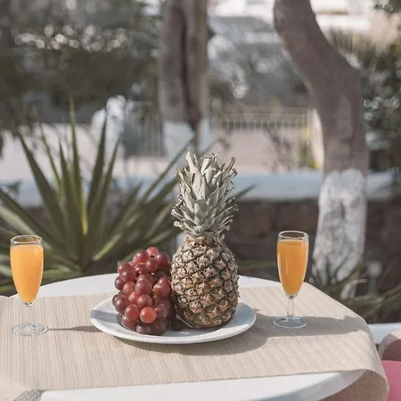 Dibellee Mykonos Apartahotel