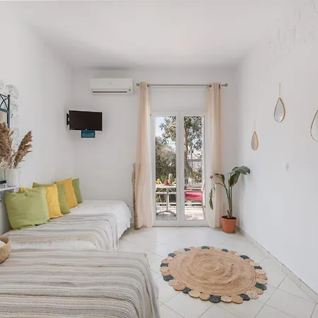 Dibellee Mykonos Apart-hotel 4*