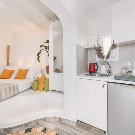 Dibellee Mykonos Studios 3*