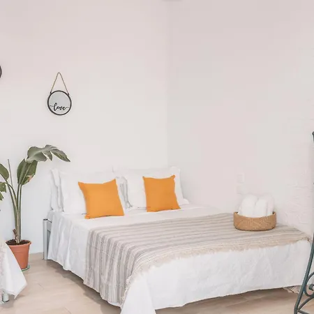 Dibellee Mykonos Studios 3* Glastros (Mykonos)