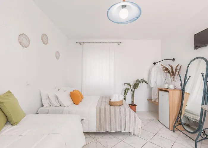 Dibellee Mykonos Studios