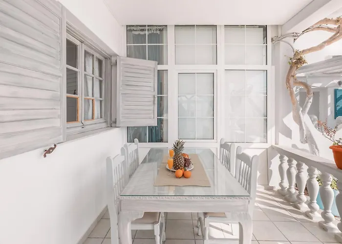 Dibellee Mykonos Studios 4* Glastros (Mykonos)